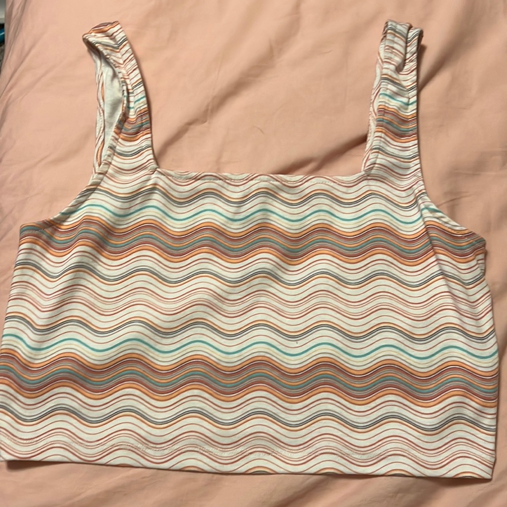 So cropped tank